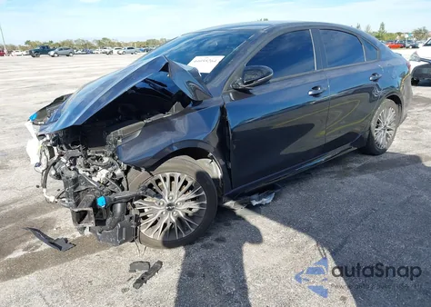 2023 Kia Forte Gt-Line из США, поврежденный, VIN 3KPF54AD5PE656829